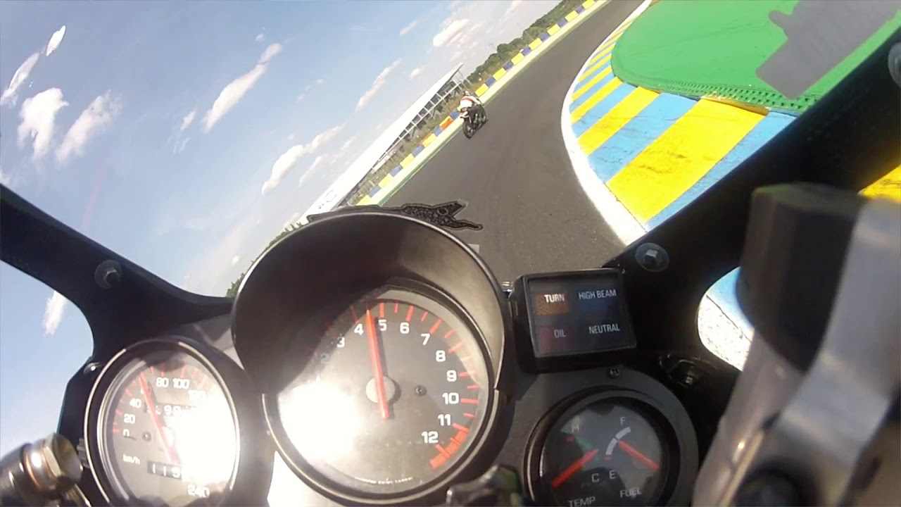 Yamaha FZ750 Eddie Lawson made by DOC'BIKER Classic Machines 2019 circuit Bugatti Le Mans
