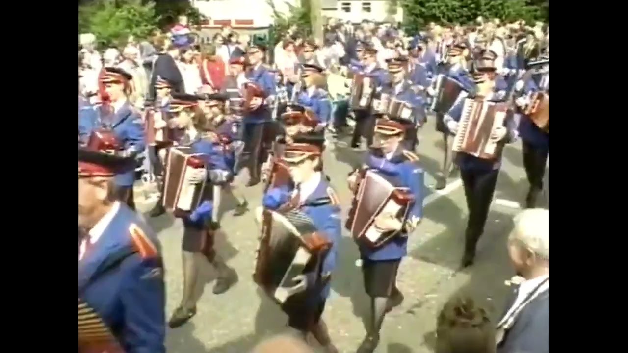 Pride Of The Birches Accordion Band @ Scarva Return 1998