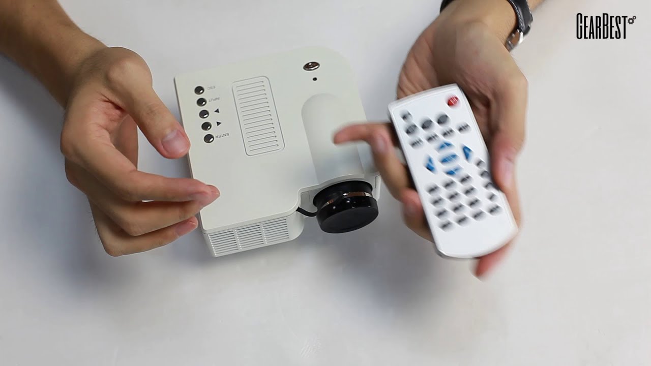 UC28+ Mini Portable LED Projector from Gearbest.com