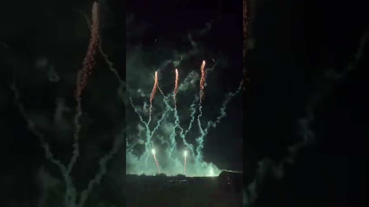 Cold play - sky full of stars, loud pyromusical wedding firework display