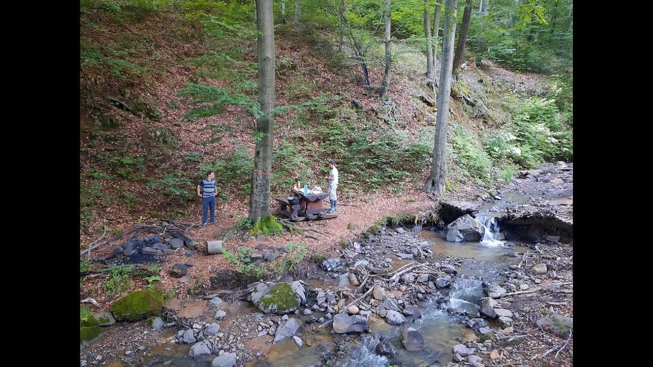 Hribe si mamaliga la ceaun in Maramures