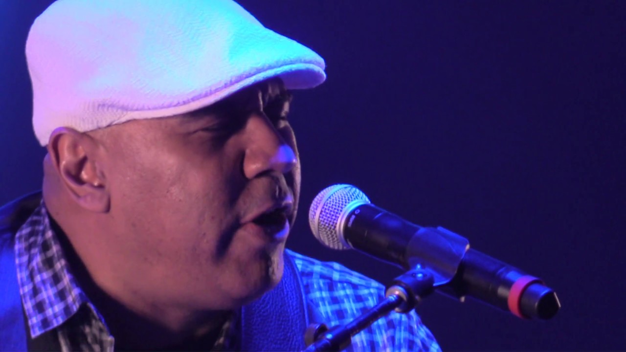 Ronnie Baker Brooks at 2019 Blues Cafe