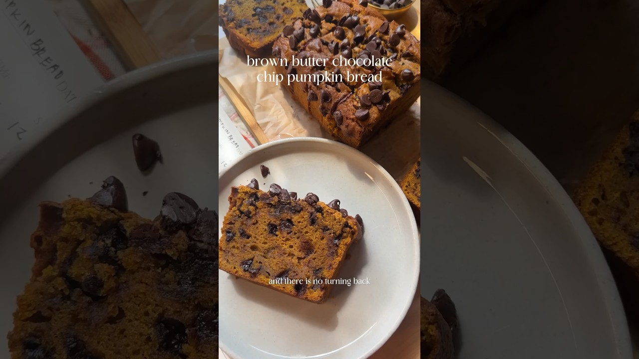 Brown butter chocolate chip pumpkin bread #recipe #pumpkin #pumpkinrecipes