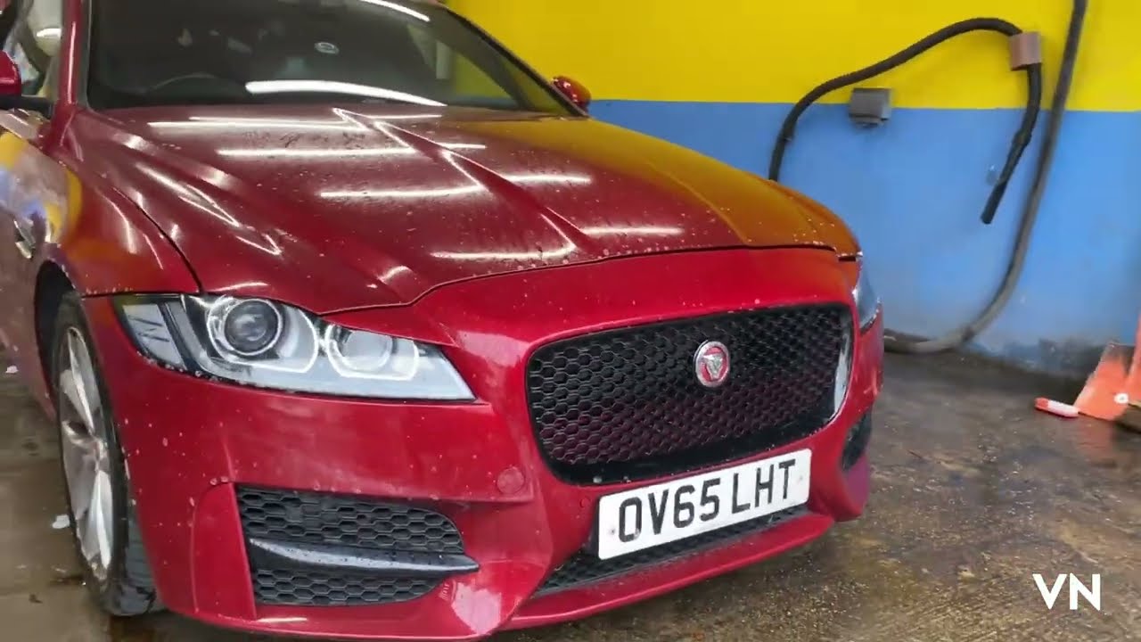 Car wash in UK 2022|| Jaguar XF || কিভাবে গাড়ি ধোয়া হয় ইংল্যান্ডে|| Bayans World ||
