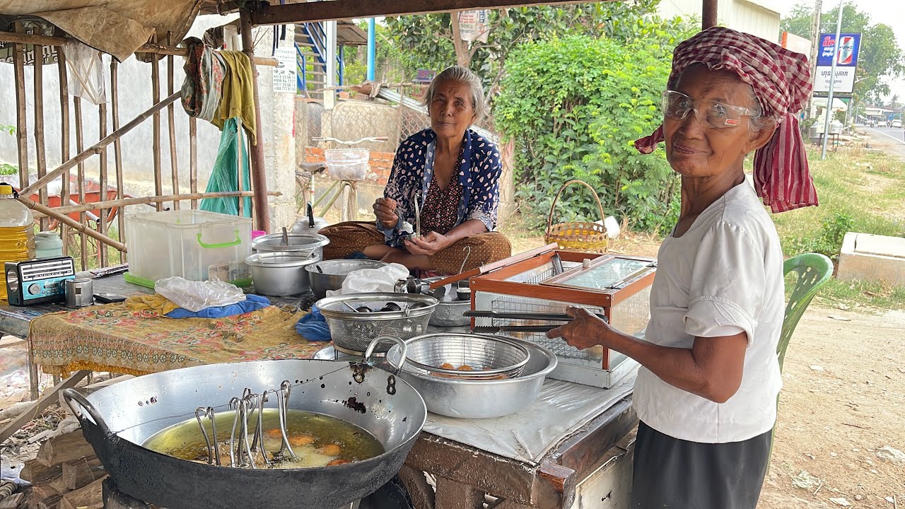 4AM Grandma Cake is Amazing + More Traditional Cambodian Desserts at Khsach Kandal Village