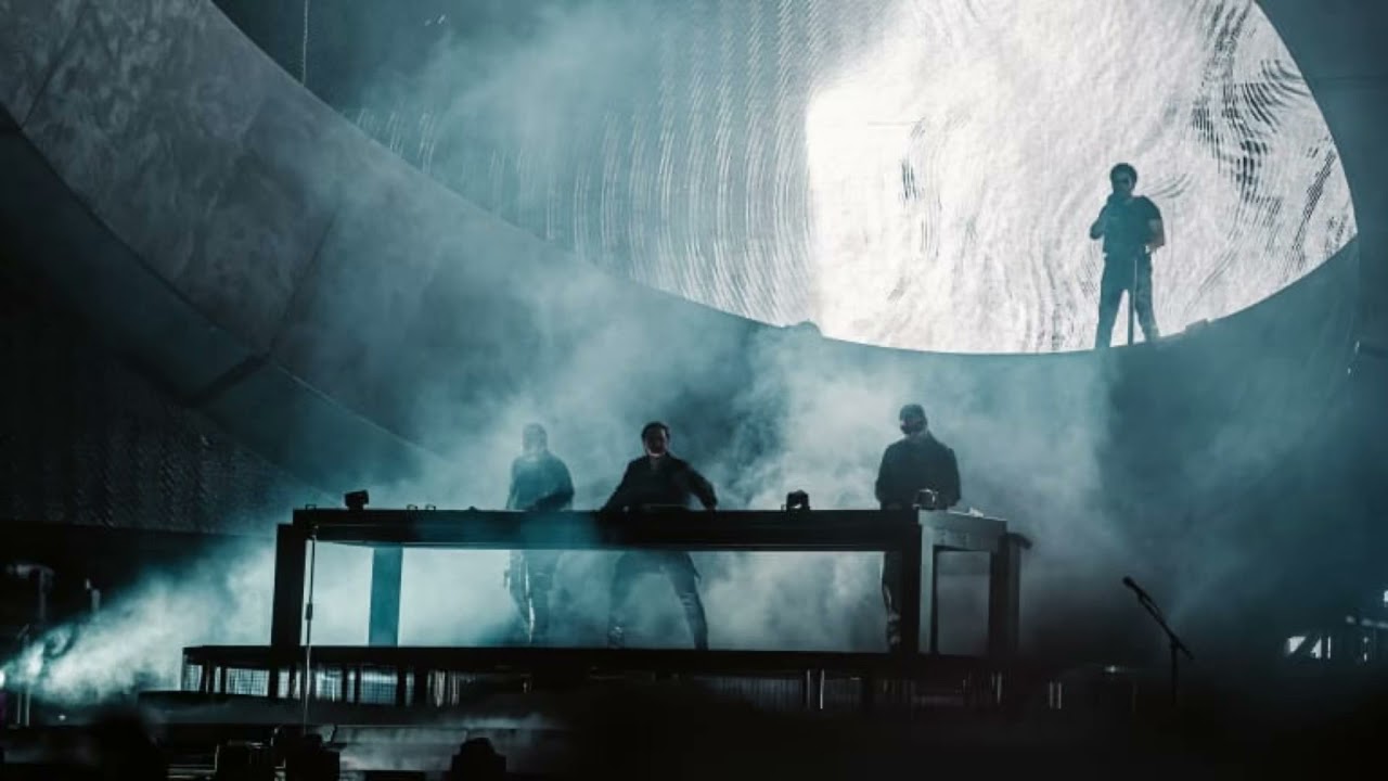 Swedish House Mafia & The Weeknd - Moth to a Flame (Axwell Remode)
