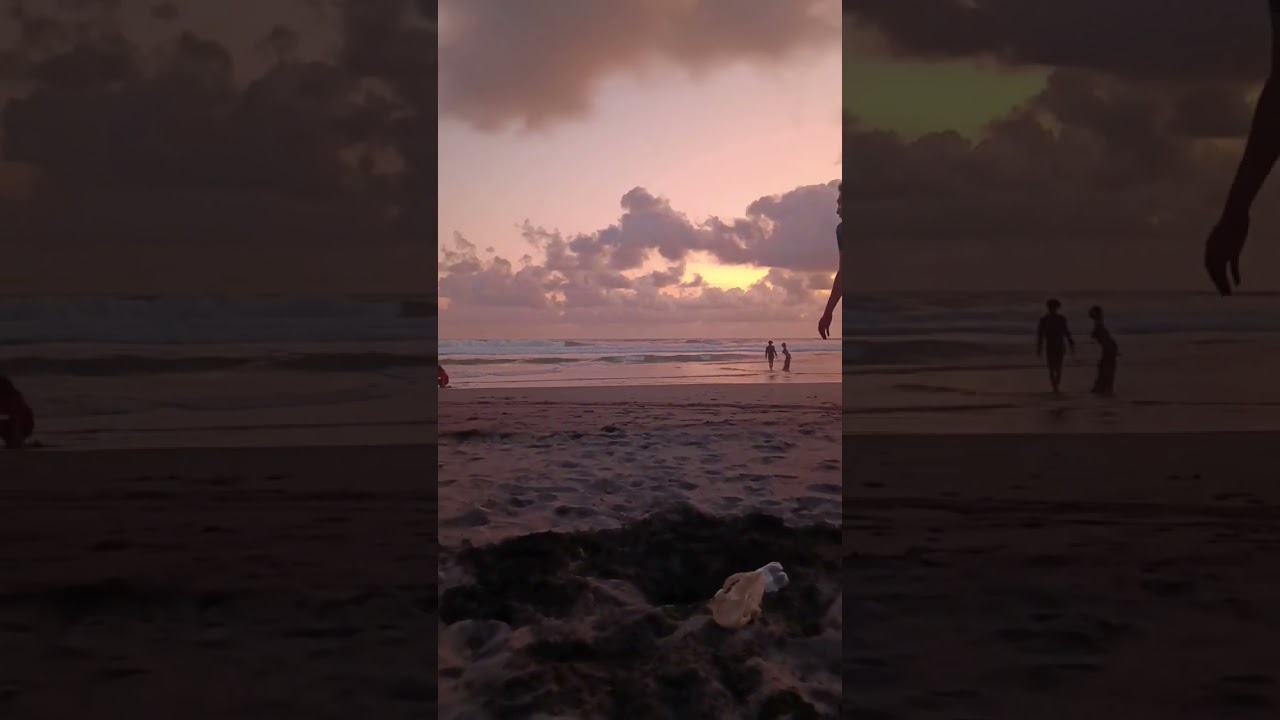 menikmati senja di pantai #beach #beachvibes #ocean #sunset #beautiful #waves #jogja #dolanjogja