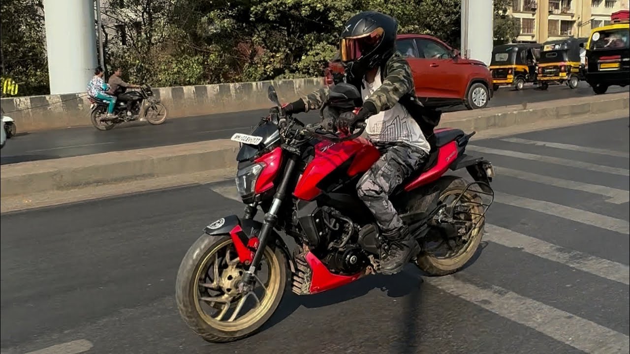 Bajaj Dominar 400 best view | GoPro Hero 10 | Bike| traffic| Best Bike #motovlog  #biker #bikes 