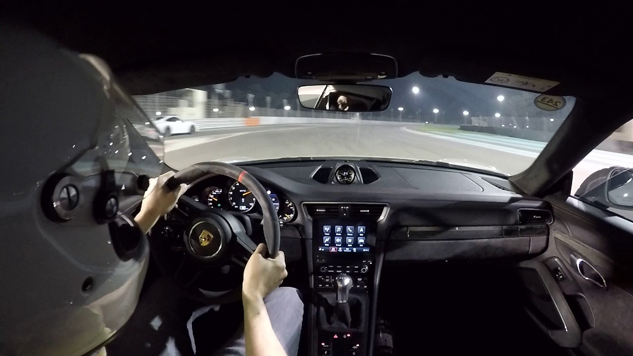 Porsche 991.2 GT3 Manual on YAS MARINA Circuit