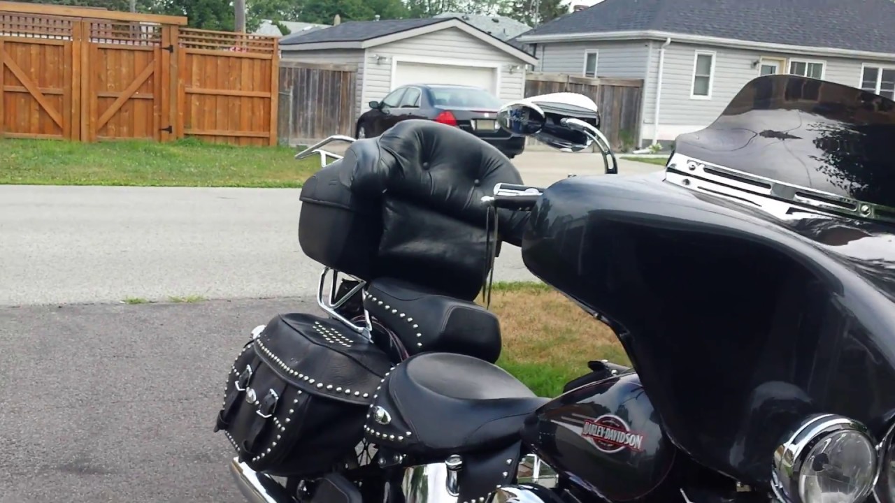 Leather Tour Pack and Fork Wind Deflectors on my 2006 Heritage softail classic