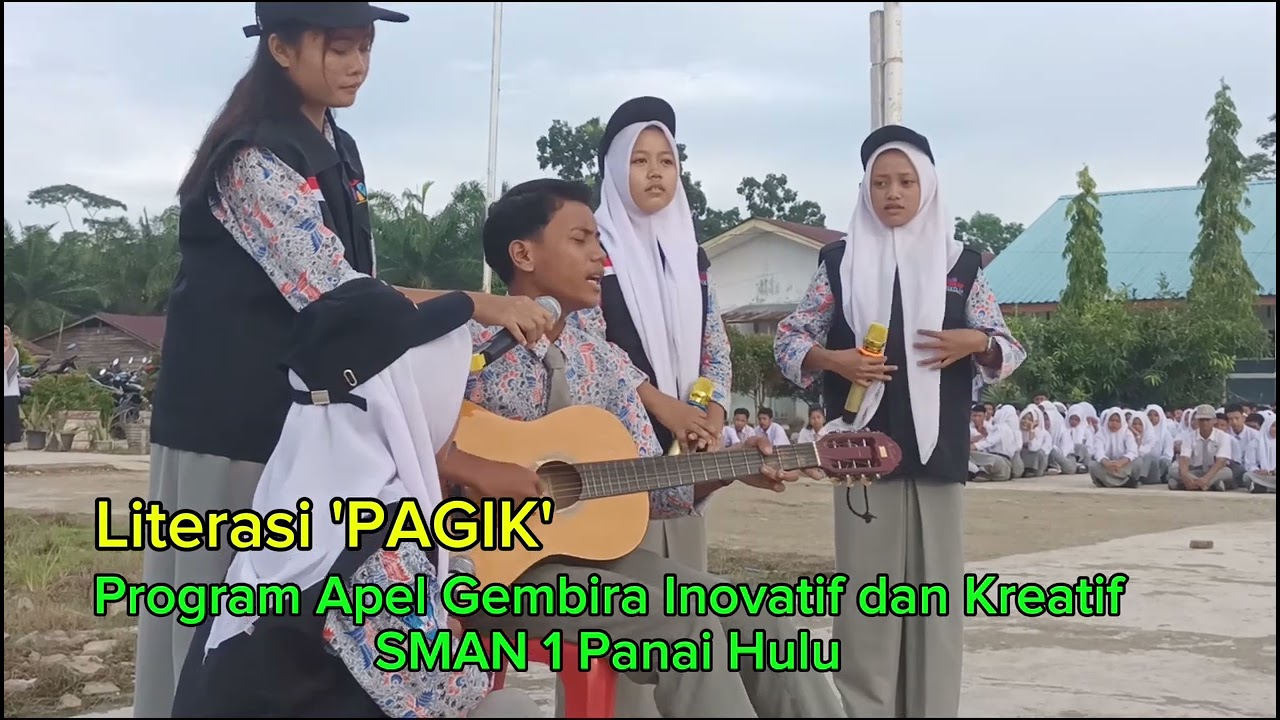 Kegiatan Literasi'PAGIK' (Program Apel Gembira Inovatif dan Kreatif) SMAN 1 Panai Hulu