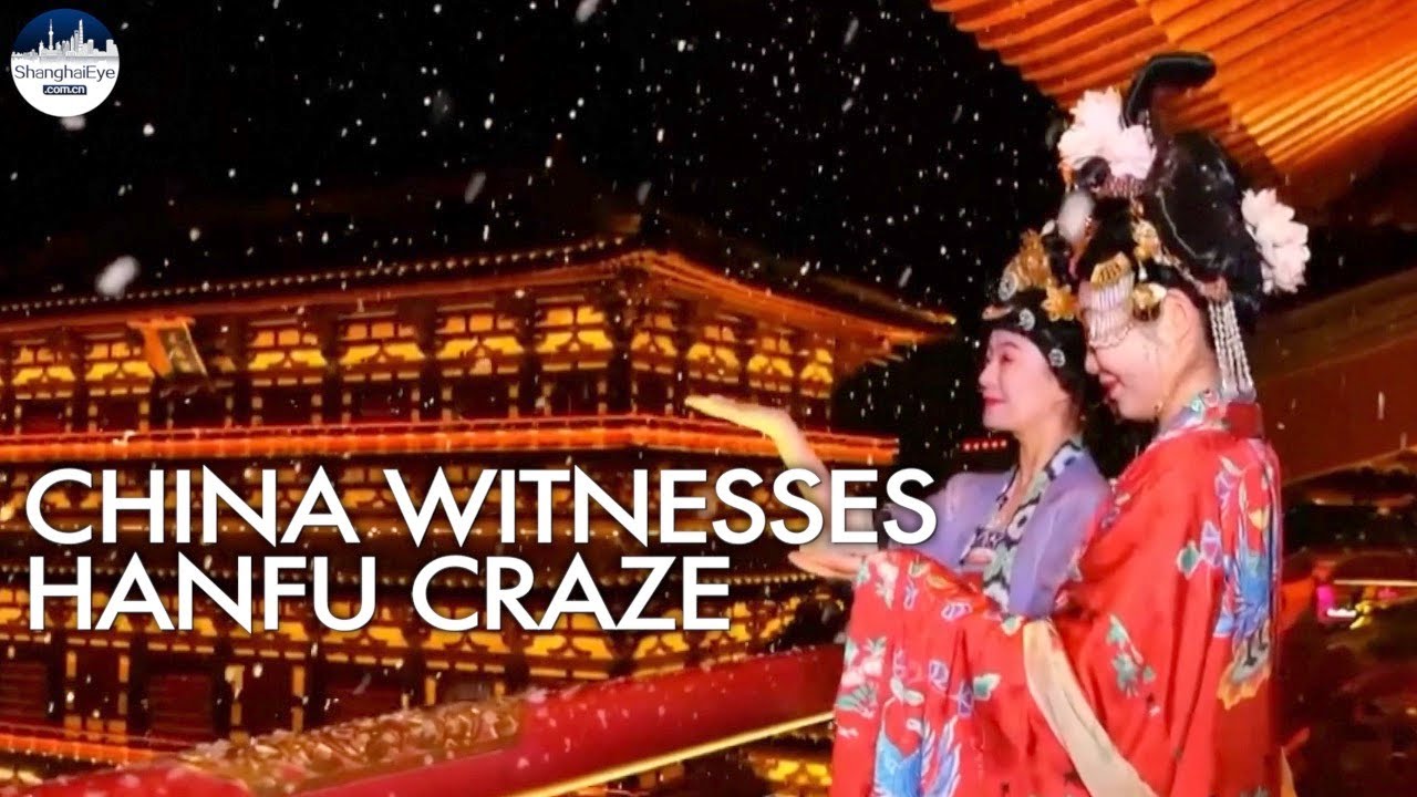 Hanfu, traditional clothing fashion becomes new tourist draw for China's ancient capital #汉服