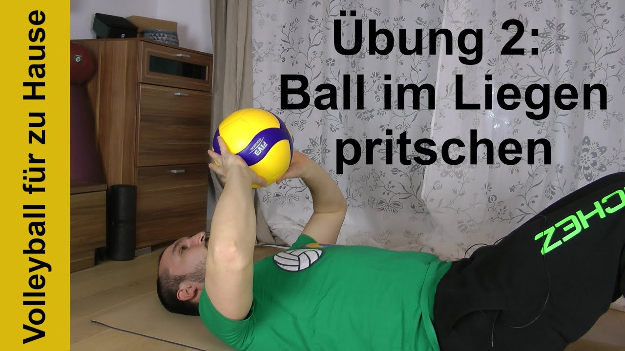 Volleyball für zu Hause - Übung 2: Den Volleyall im Liegen pritschen