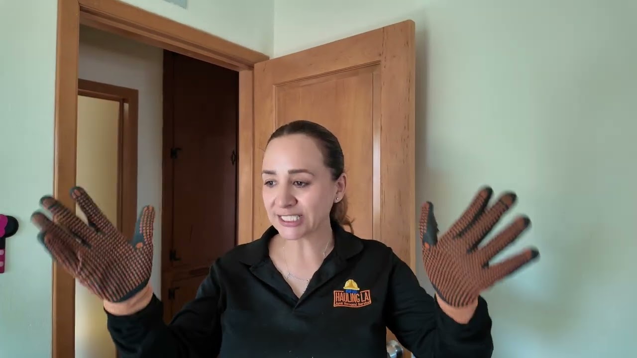 Mira TODO lo que salió de esta casa… la próxima yarda será increíble✨ 🛍️ 🏷️👜 👠