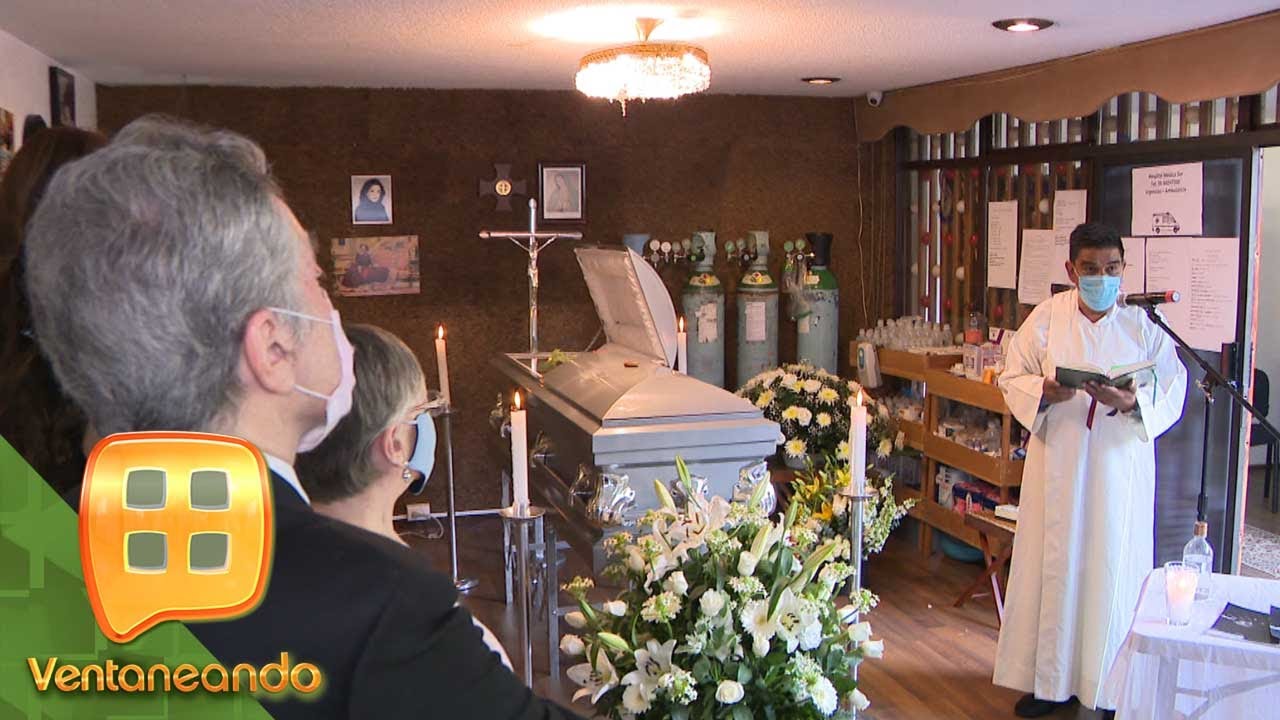 Familiares y amigos dieron el &uacute;ltimo adi&oacute;s a Ceci Romo en una misa de cuerpo presente.| Ventaneando