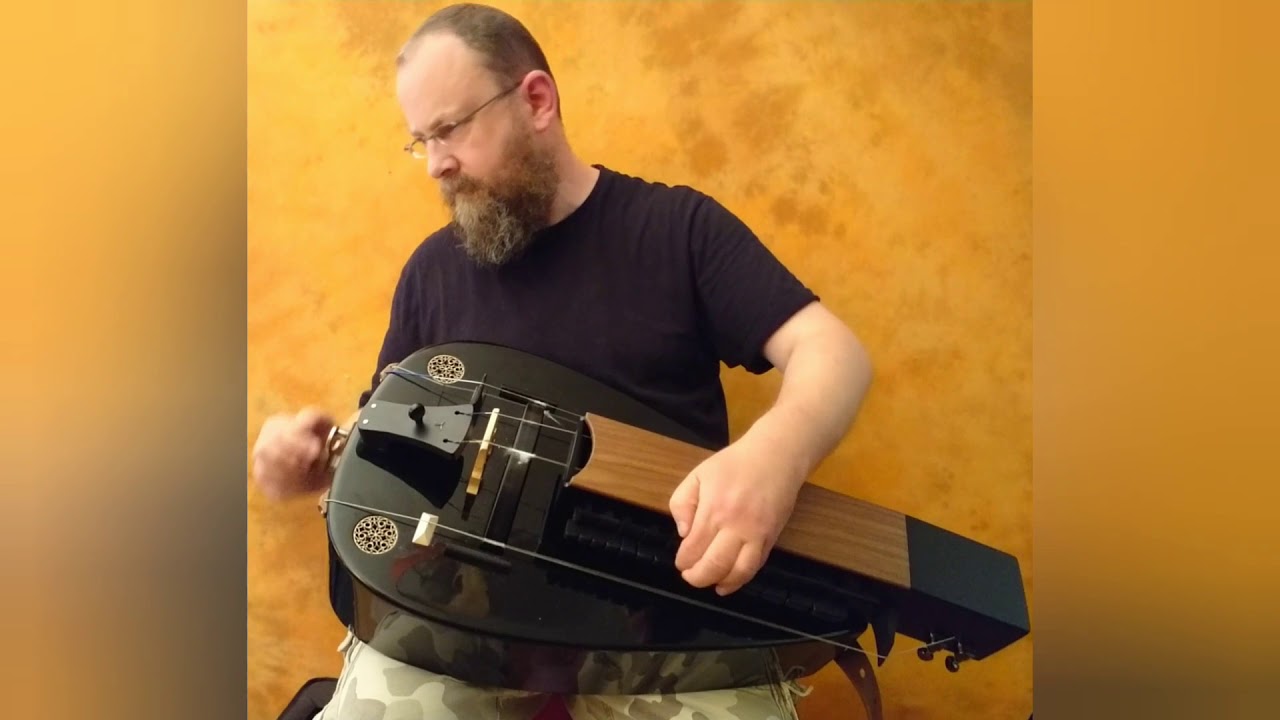 MM Ancestore Aplo (Beta Series) Hurdy-Gurdy Play Test. New instrument from Michalina Malisz.