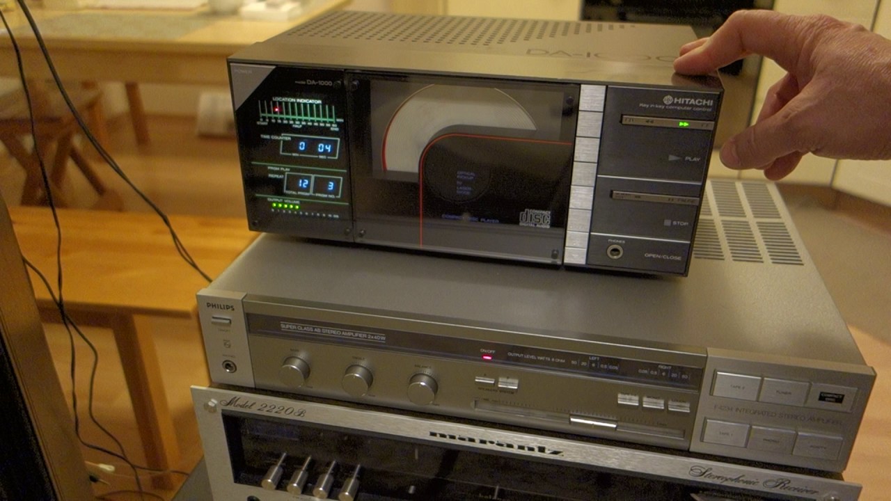 Hitachi DA 1000 & Philips F4234 Integrated Amplifier