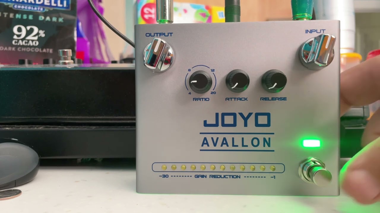 Joyo Avallon Compressor with BASS guitar.