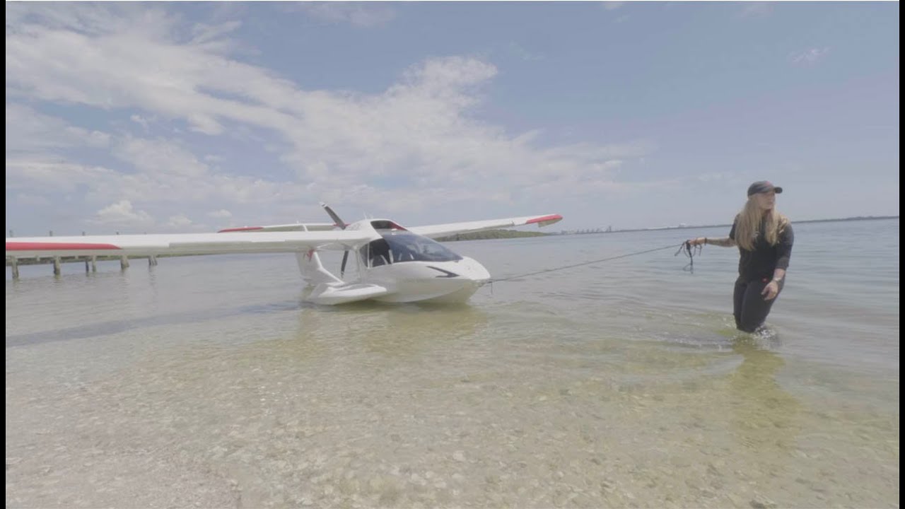 Beaching an Airplane | How to fly the ICON A5