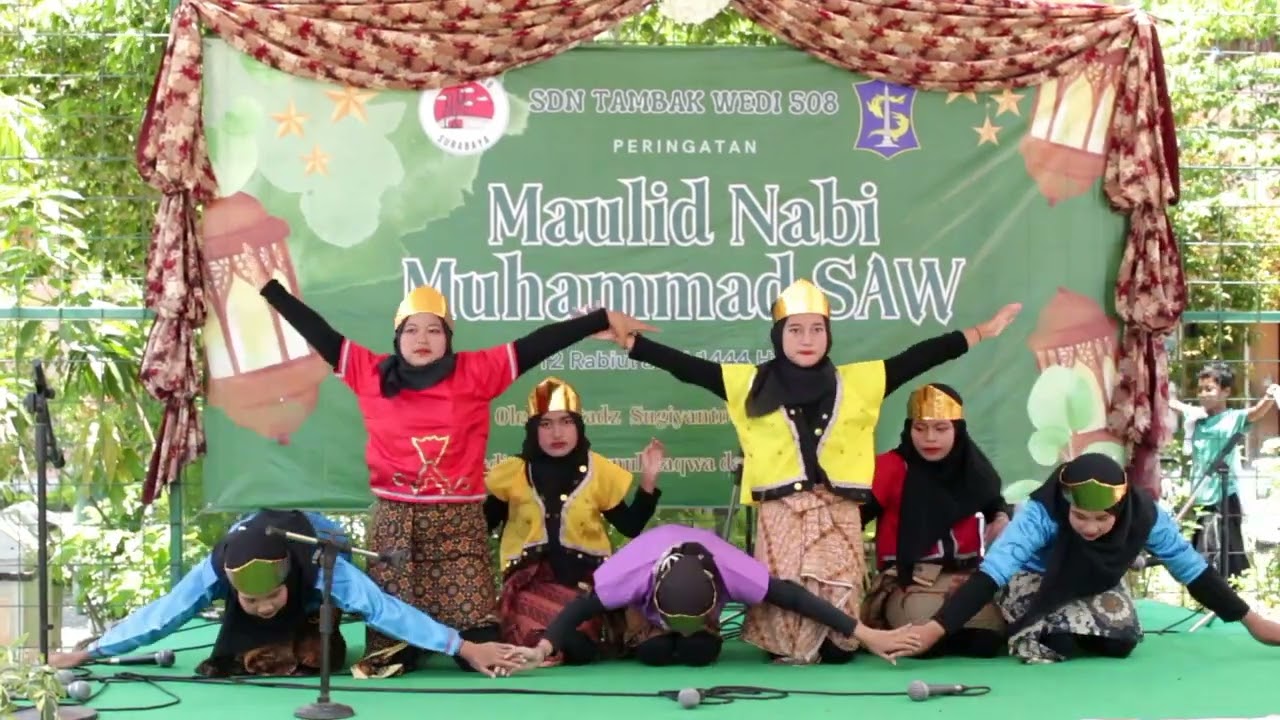 Tari Saman Kelas 5B TA 2023 - 2024 - SDN TAMBAK WEDI 508 SURABAYA