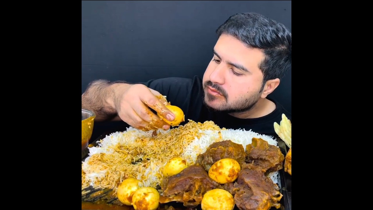 ASMR: EATING SPICY MUTTON CURRY🔥 BASMATI RICE || #shorts #mukbangn#asmreating #mukbangasmr #asmr