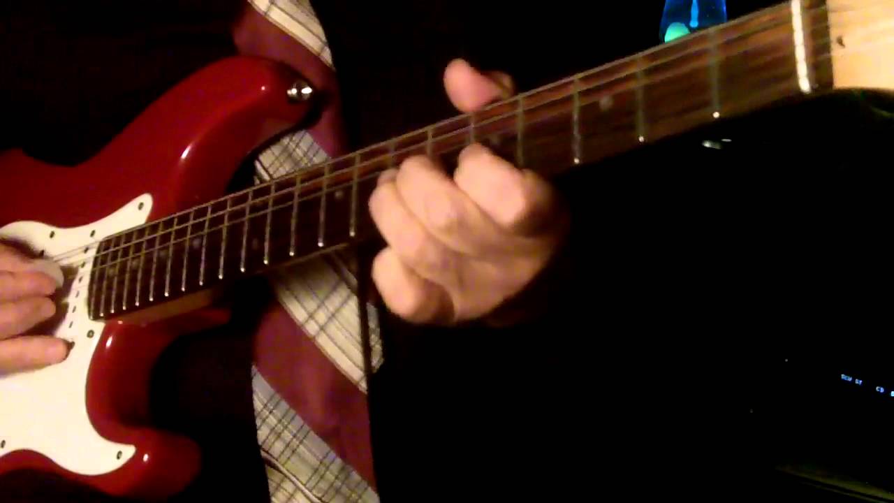 Jaane jaan dhoondhta phir raha Guitar Instrumental.......{:-)