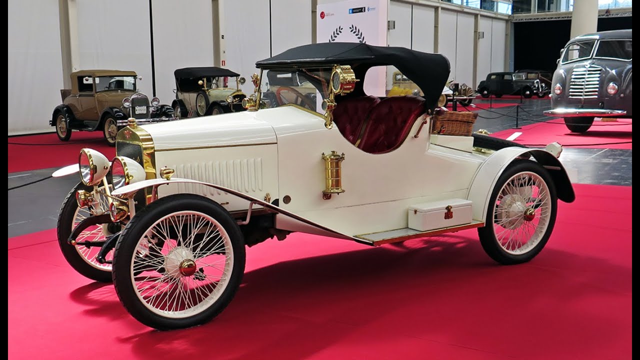 La vida sigue igual - Museo de Automoción (A Coruña) - Galicia (España)