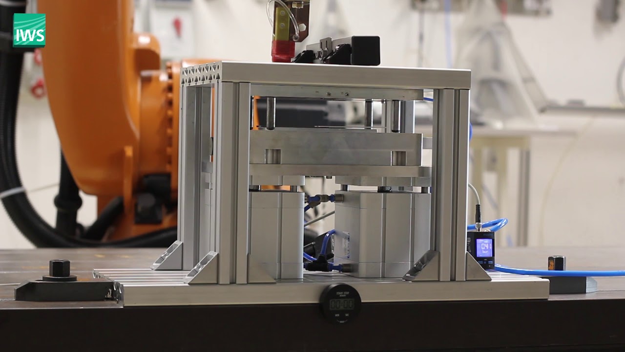 Direct joining of metal to thermoplastic composites by point-shaped induction heating