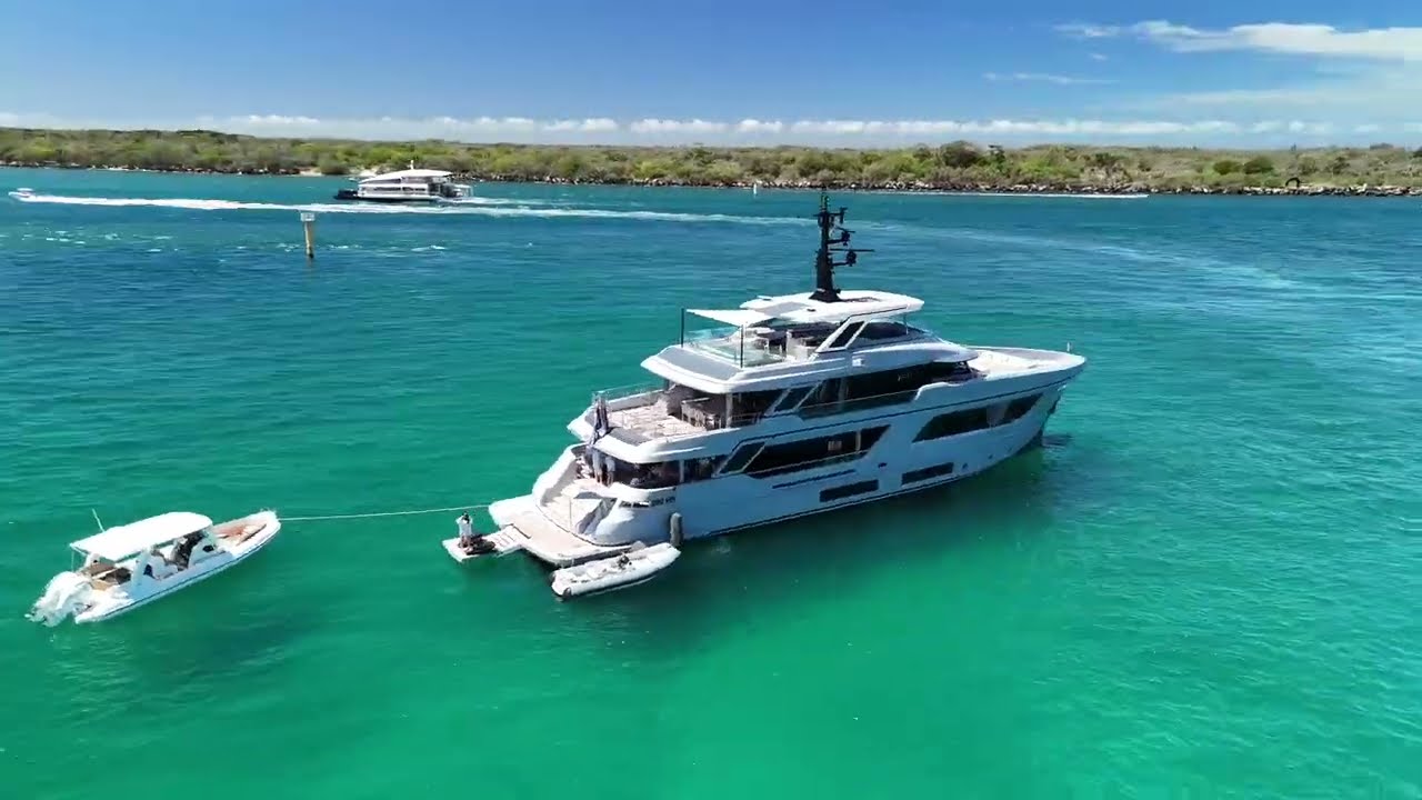 Gold Coast Luxury Charter Yacht Pazienza Superyacht YOTSPACE #goldcoast #superyachts #yachtlife