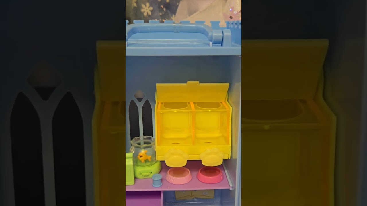 Barbie mini kingdom (Royal pet shop) 