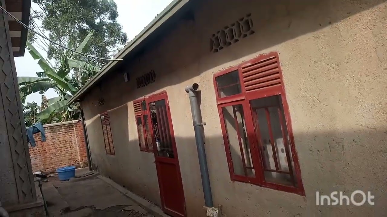 Iyinzu iri ikabuga Hafi yisoko ryakabuga 0785183587 .0738534115