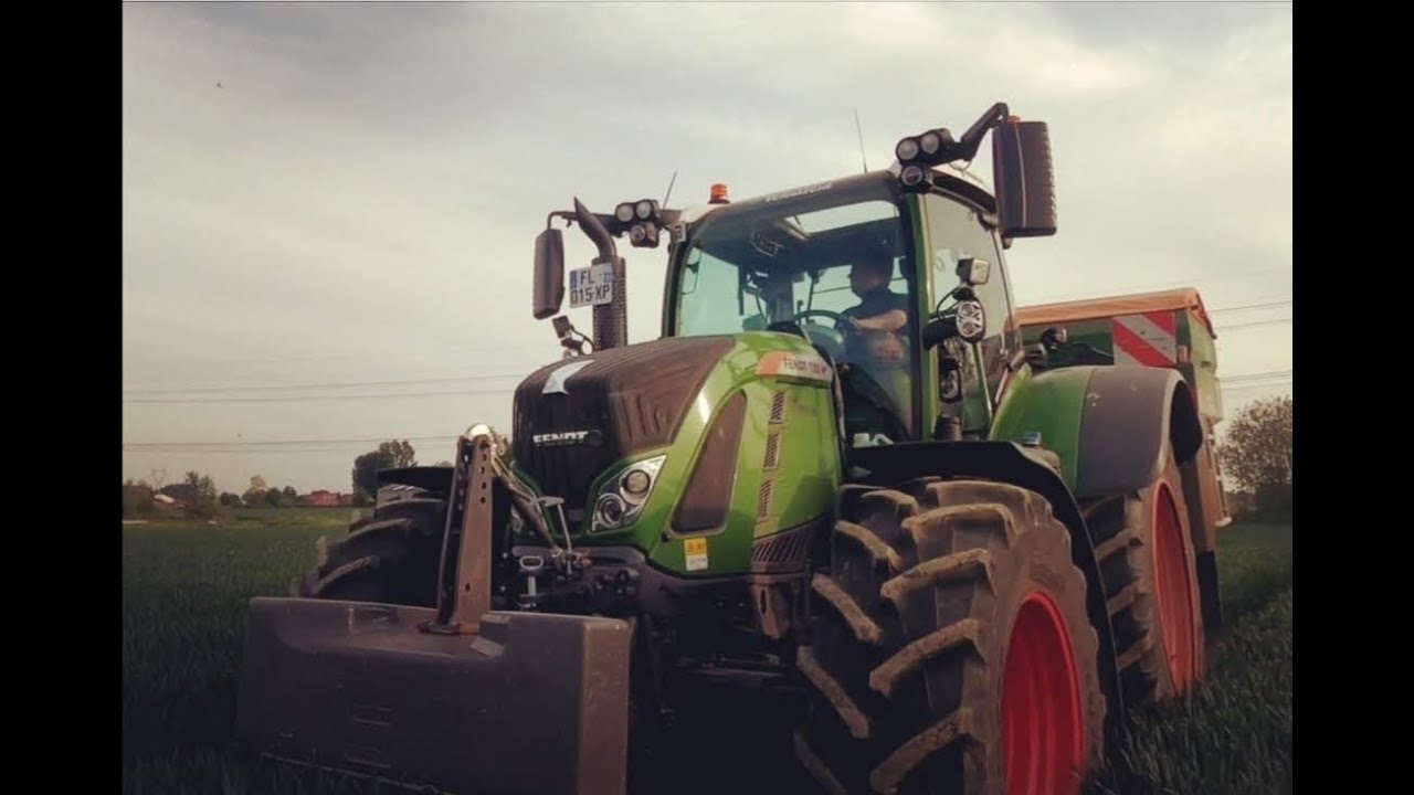 Epandage d'engrais / Fendt 720 / amazone ZA-TS 4200 hydro