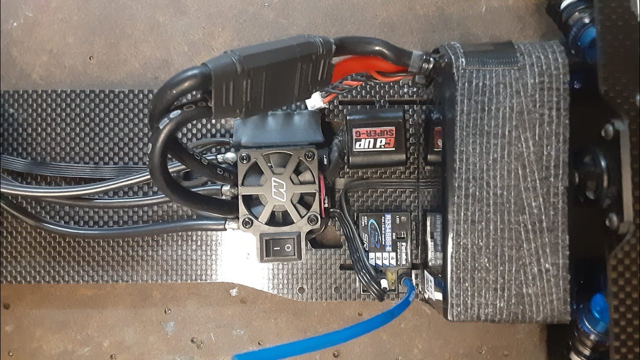 RC Pro Outlaw Drag Racing....A little chassis and suspension - keeping the tire happy..round!!!!