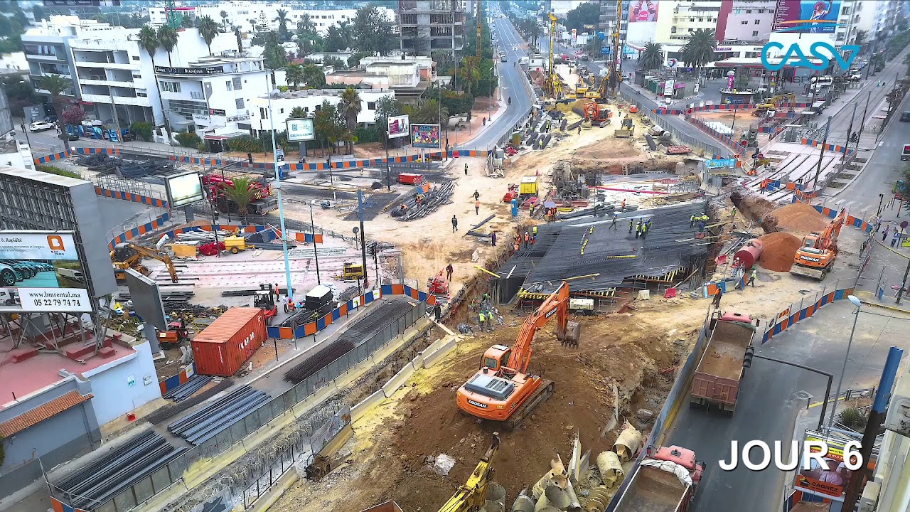 Trémie Ghandi: Travaux sous la plateforme du tramway أشغال الممرتحت الأرضي بغاندي تحت منصة الطرامواي