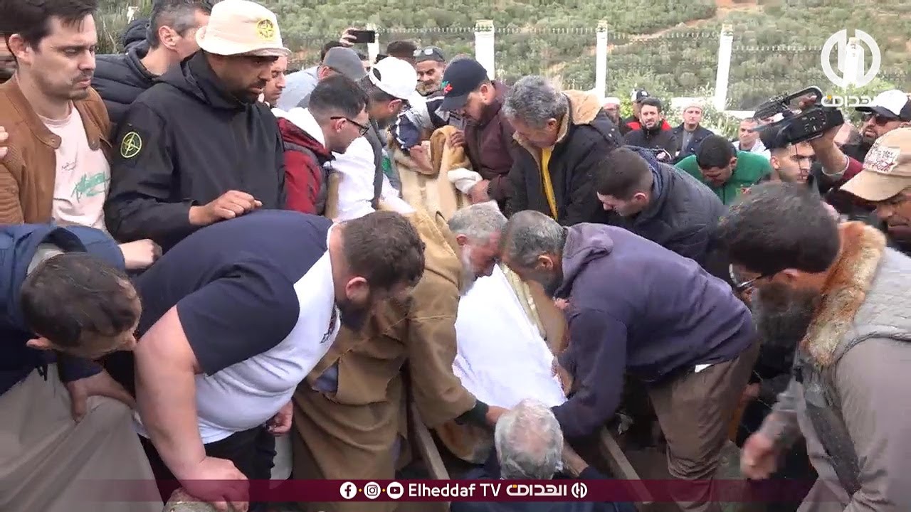 جمال مناد يوارى الثرى في أجواء مهيبة بمقبرة بني مسوس بالعاصمة