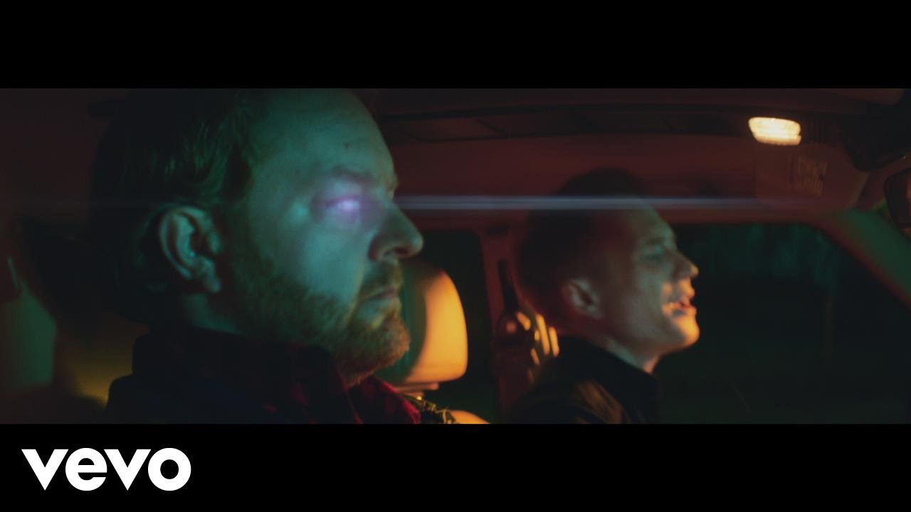 Mallory Knox - Giving It Up (Official Video)