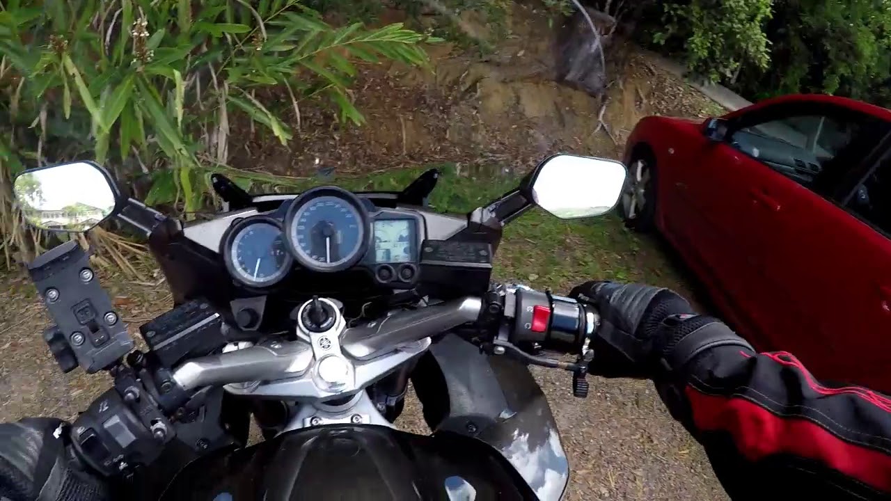 A quick look around lake Barrine