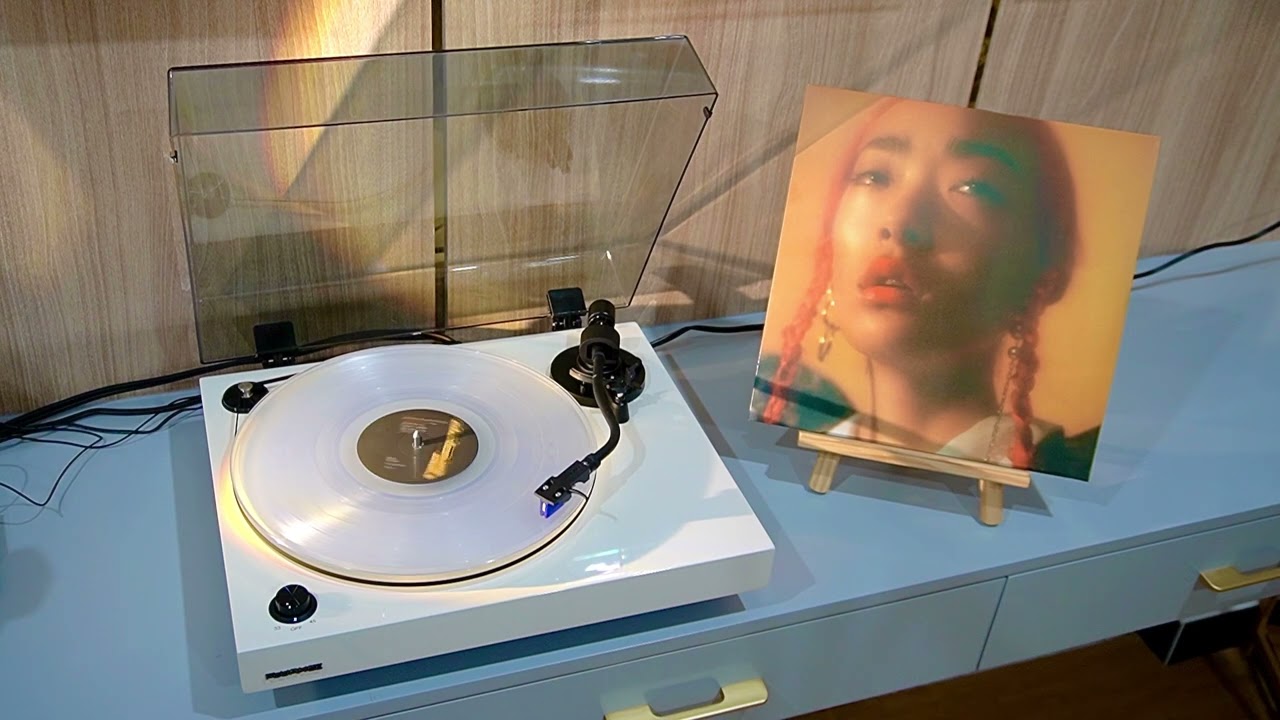 Rina Sawayama - Ordinary Superstar