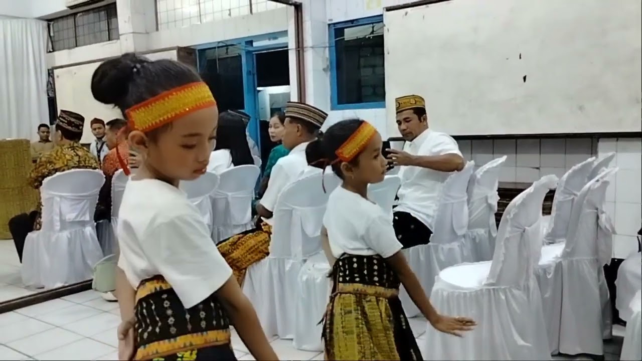 TARIAN PERSEMBAHAN//TIBA-TIBA MORI CODO DA ANAKME//