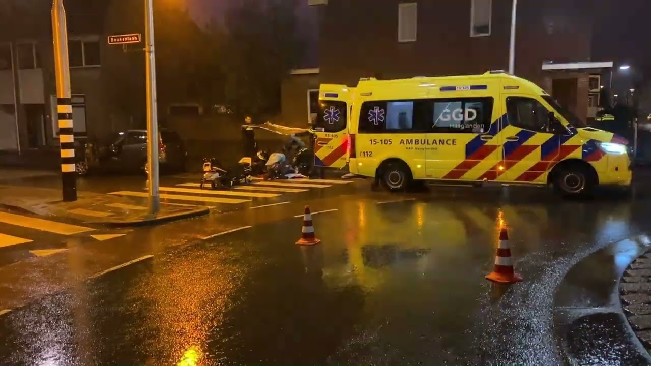 Fietser zwaar gewond na ongeluk Naaldwijkseweg