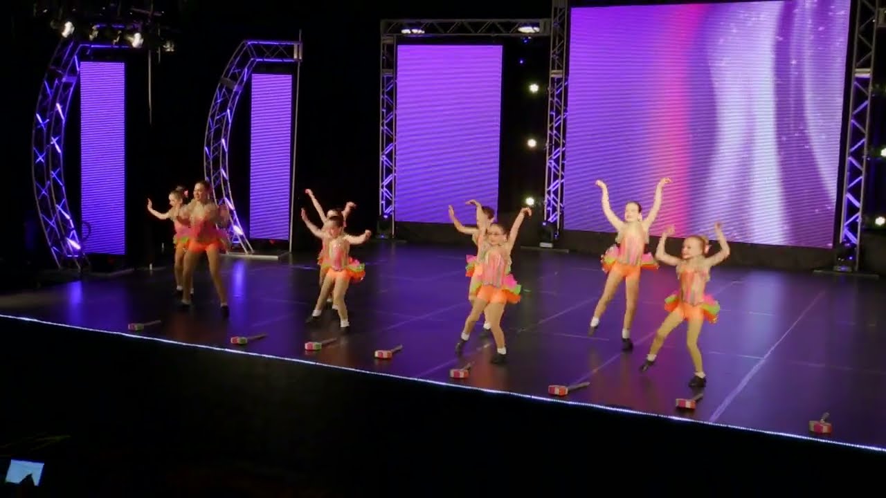 Lollipop | DanceWorks Elliot Lake Ontario | Canada | Jazz | Charlotte Parsons | Showstoppers 2018