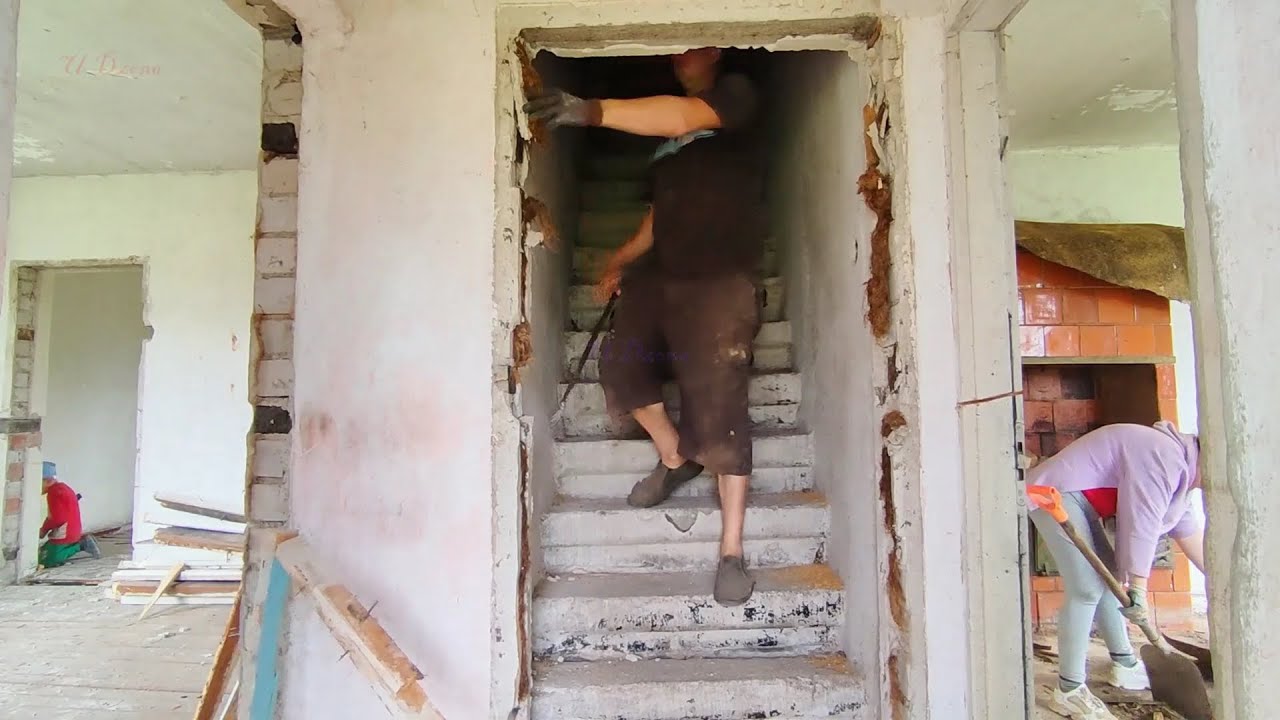 Жизнь в Деревне в Заброшенном Доме Продолжается, Что Там Мы Увидели?