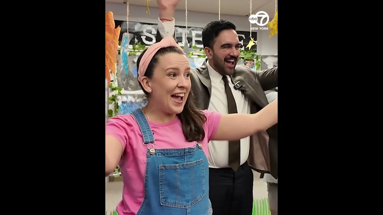 Ms. Rachel sings to children with Mayor Mamdani #shorts #nyc #education