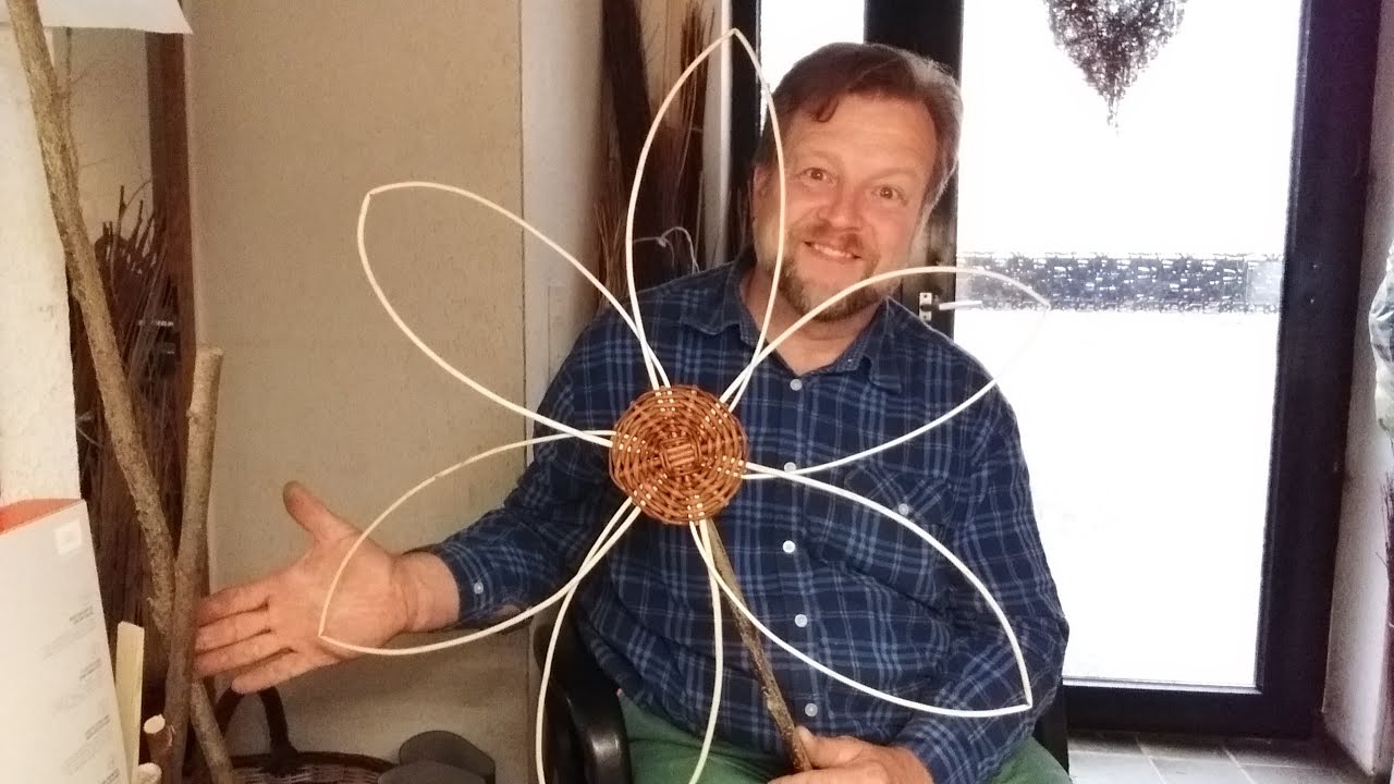 Flechten einer Weidenblume - weaving a willow-flower