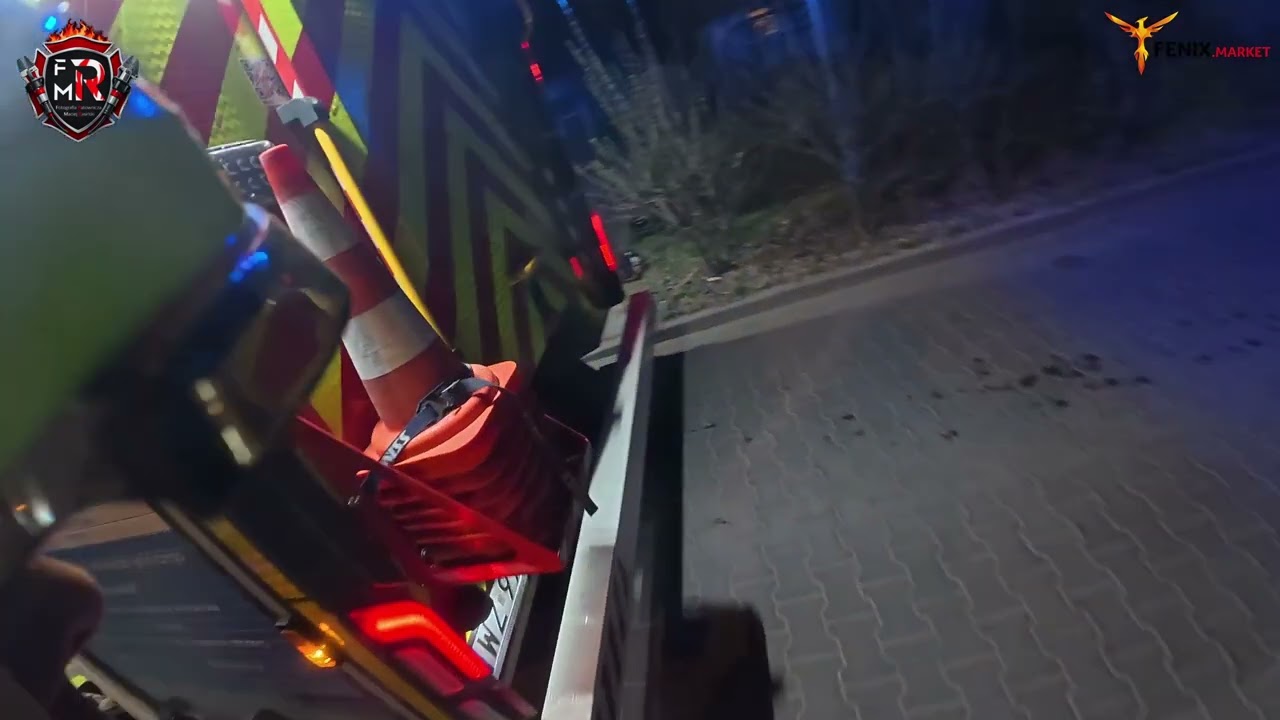 Siłowe Otwarcie Drzwi Ożar&oacute;w Maz. Nadbrzeżna  (OSP, ZRM i Policja)