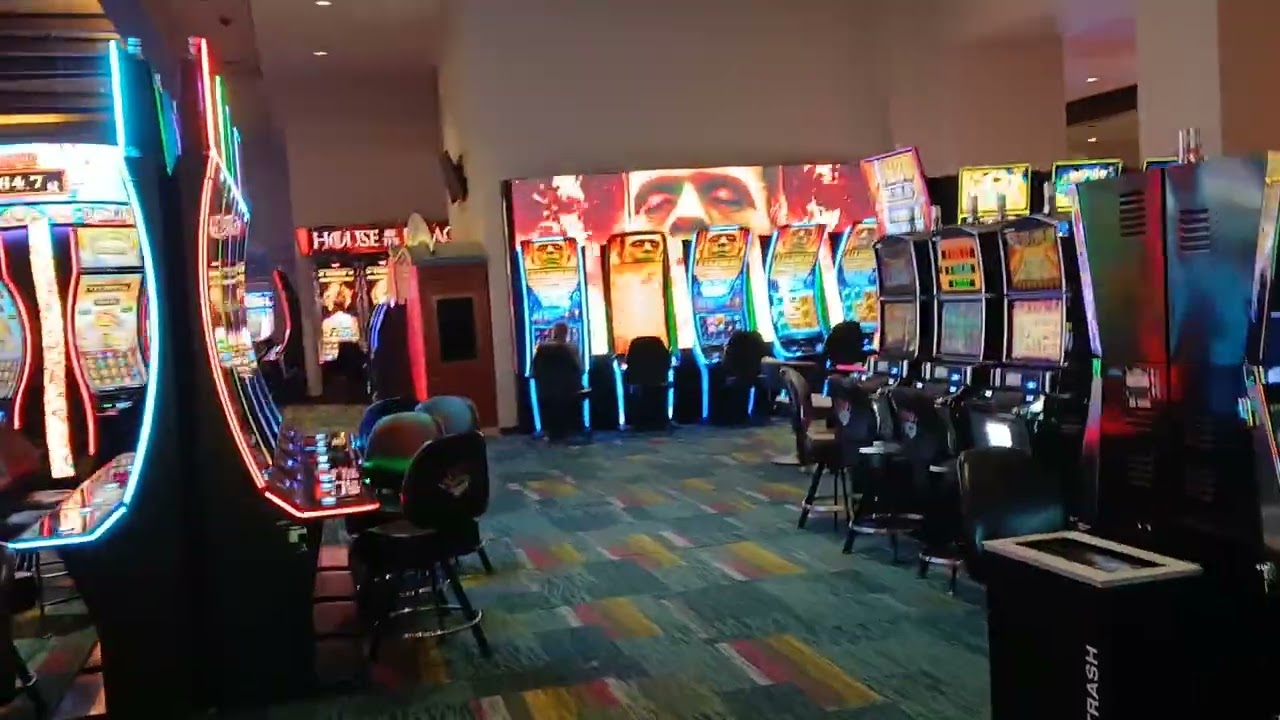 Aqui en el casino 3000