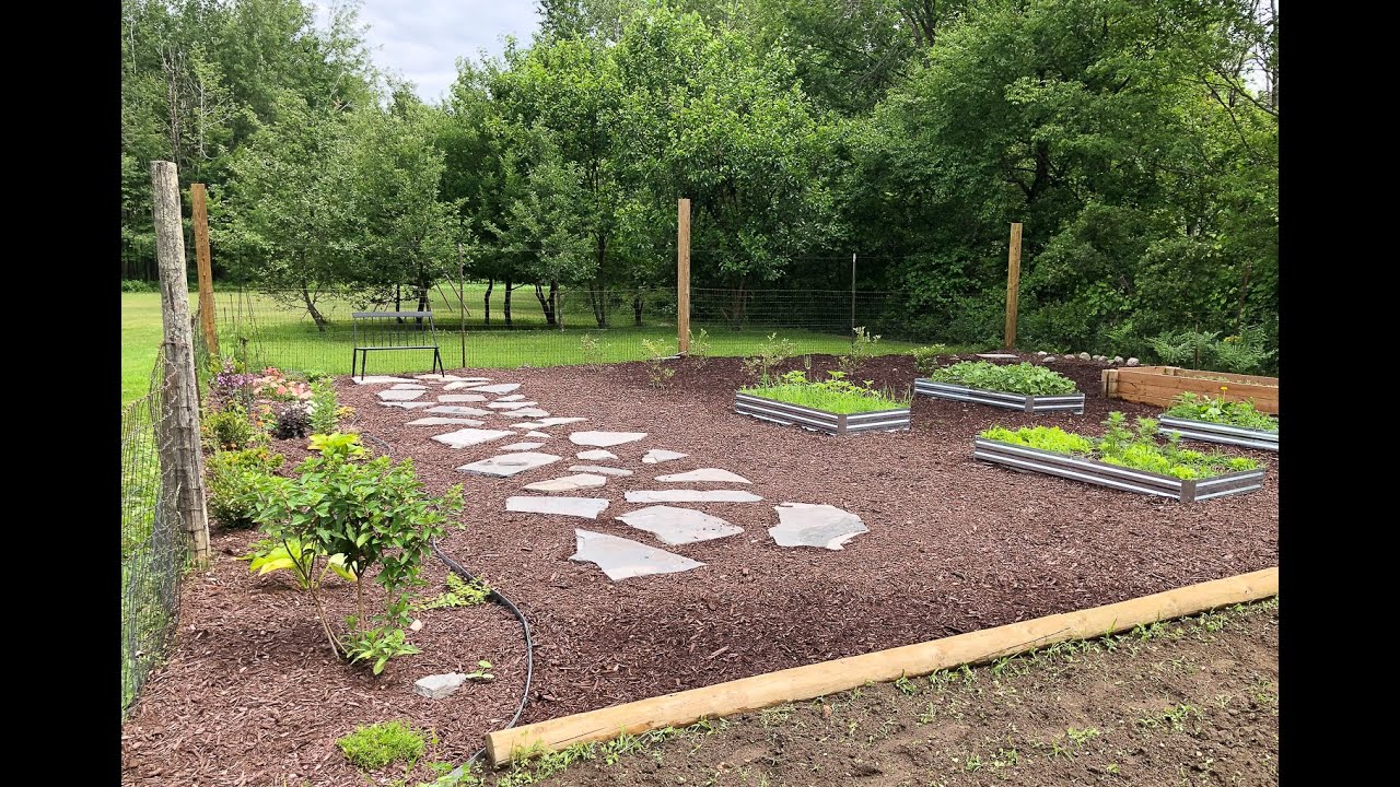 How to Lay a Flagstone Pathway Tutorial
