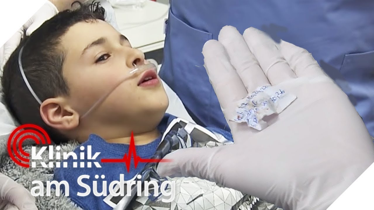 Lasse (10) verschluckt Spickzettel: Blutiges Erbrechen | Klinik am Südring | SAT.1 TV