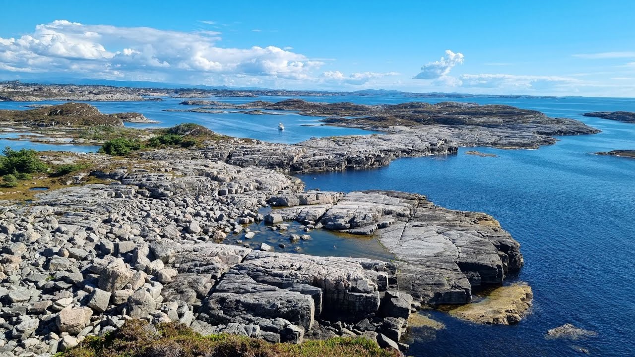 Skogsøyna i Øygarden | Norway hiking - 2.5 hour video (4K UHD)
