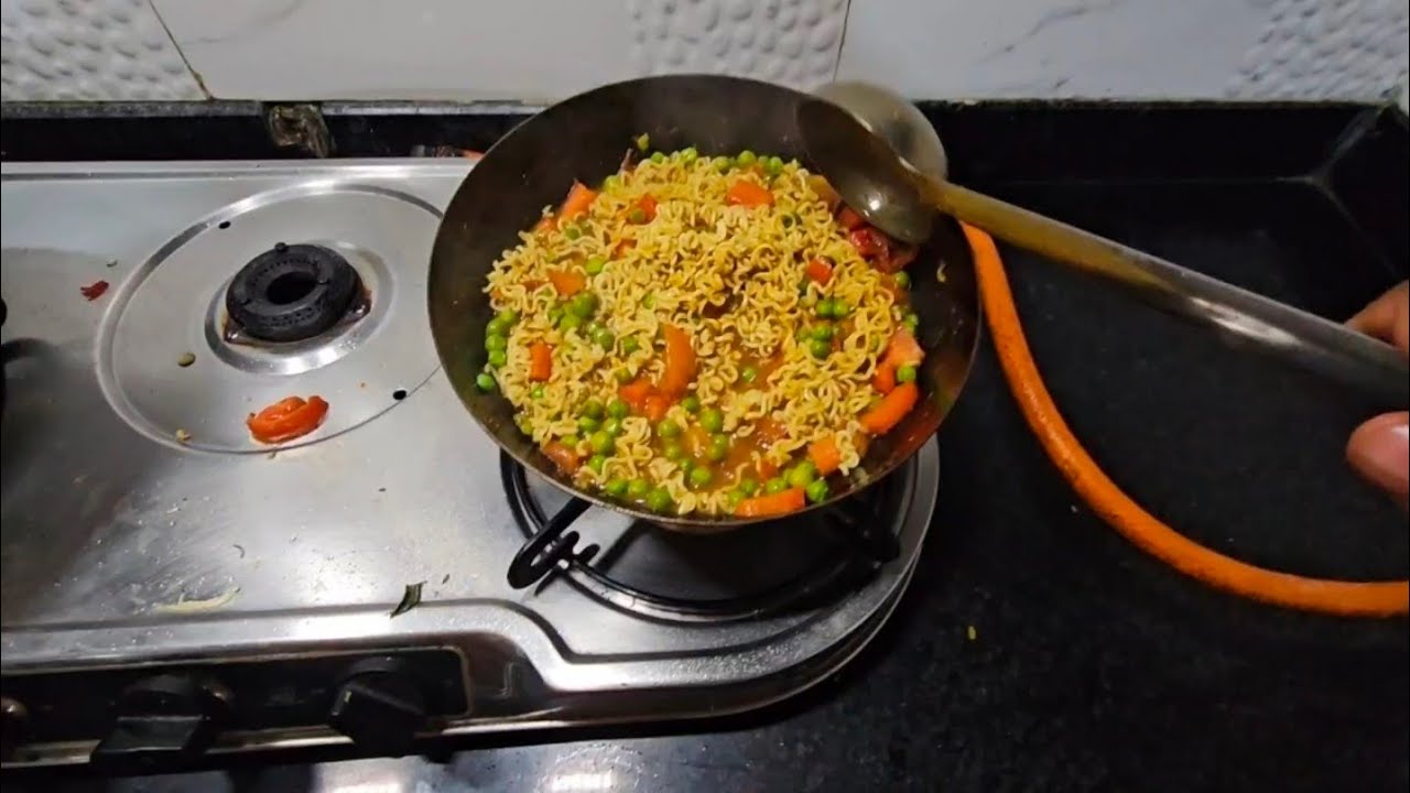 Bhook Lagi To Aaj Maggi Banayi 🍜😋 | Real Life Vlog